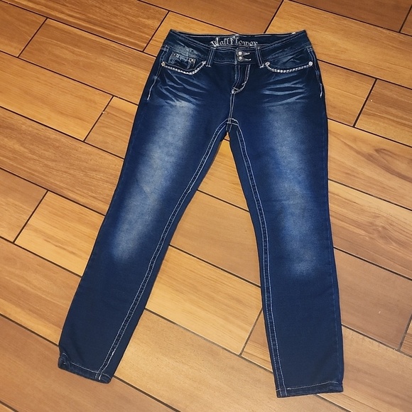 Wallflower Denim - **Wallflower jeans**